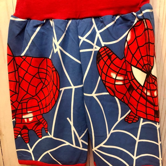 Baby Has 4T Kids Spider-Man pajamas Shirt and shorts Set New - Picture 3 of 12